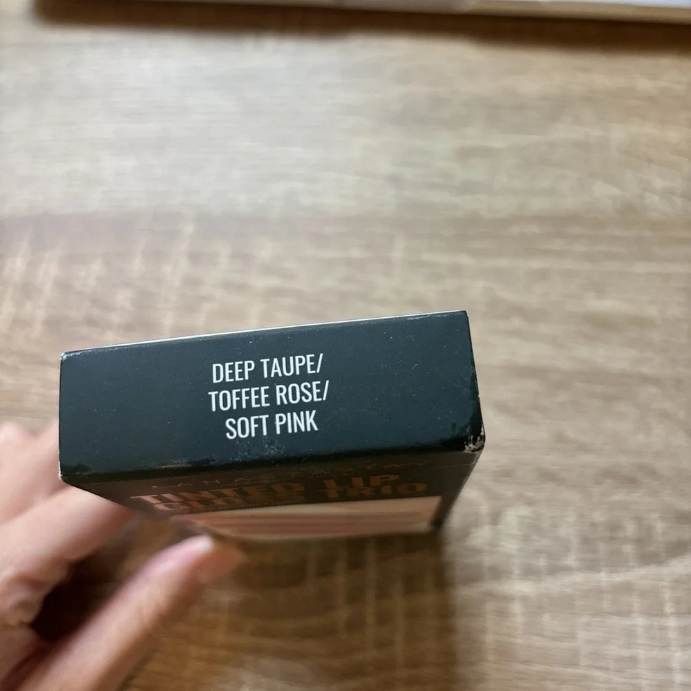 Anastasia Beverly Hills anastasia tinted